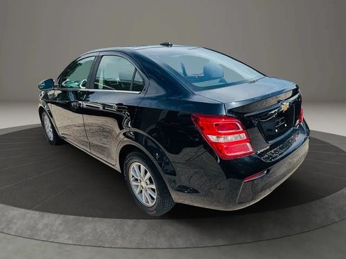 Used 2019 Chevrolet Sonic LT w/ Convenience Package FWD image 3