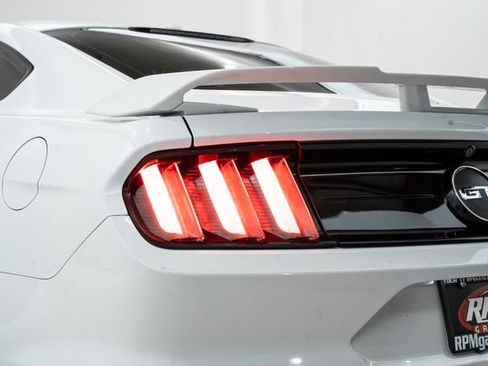 Used 2019 Ford Mustang GT Premium w/ GT Performance Package RWD image 11