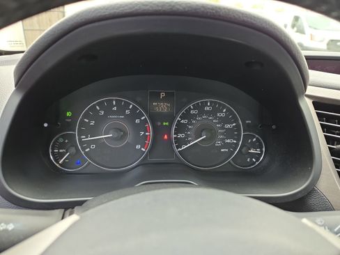 Used 2012 Subaru Outback 2.5i Limited w/ Moonroof Pkg image 23