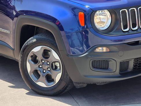 Used 2018 Jeep Renegade Sport w/ Power & Air Group image 5