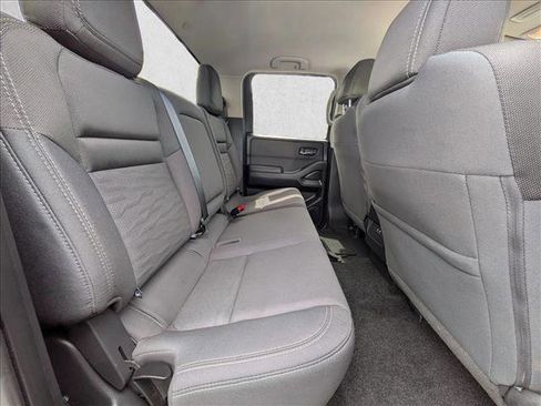 Used 2024 Nissan Frontier SV w/ Technology Package AWD/4WD image 20