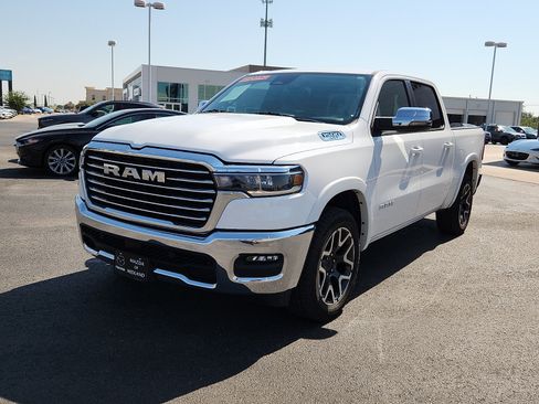 Used 2025 RAM 1500 Laramie AWD/4WD image 2