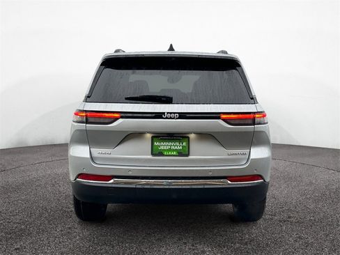 New 2025 Jeep Grand Cherokee Limited w/ Luxury Tech Group II image 4