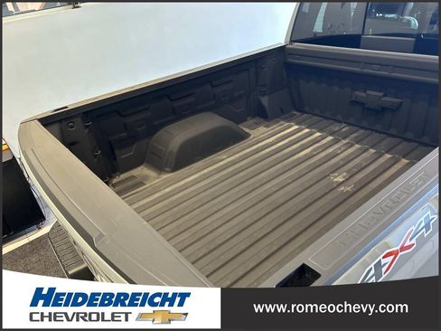 Used 2024 Chevrolet Silverado 1500 RST w/ Convenience Package II AWD/4WD image 38
