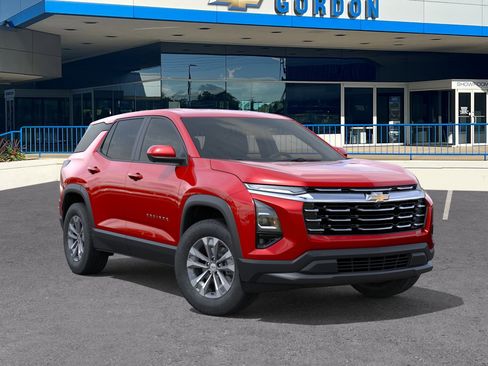 New 2026 Chevrolet Equinox LT w/ Convenience Package II AWD/4WD image 7