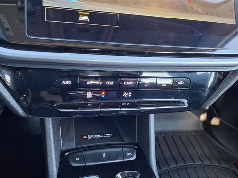 Used 2023 Chevrolet Bolt EUV LT w/ Driver Confidence Package image 5