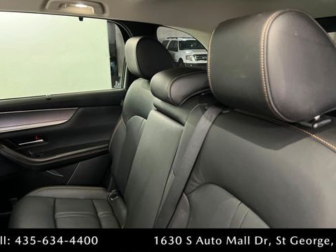 Certified 2025 MAZDA CX-70 Plug-In Hybrid w/ Premium Pkg AWD/4WD image 20