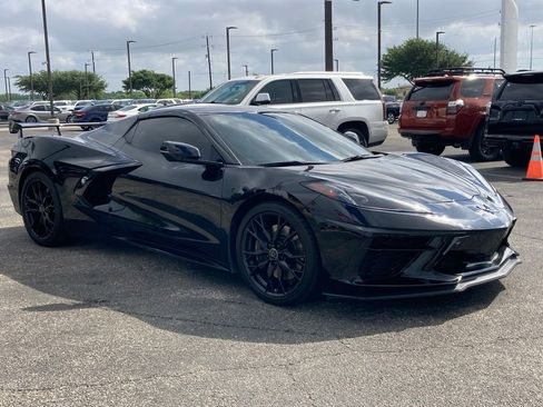 Used 2023 Chevrolet Corvette Stingray Premium Conv w/ Z51 Performance Package image 3