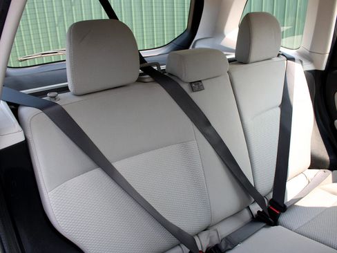 Used 2015 Subaru Forester 2.5i w/ Alloy Wheel Package image 15