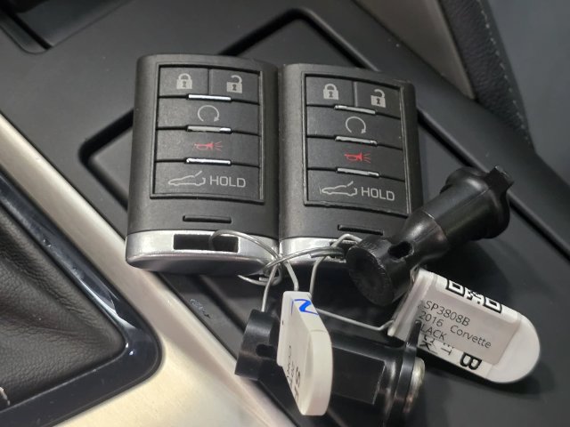Used 2016 Chevrolet Corvette Z06 w/ Z07 Performance Package RWD image 23
