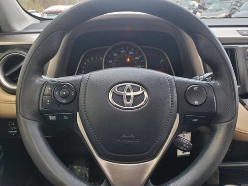 Used 2013 Toyota RAV4 XLE image 16