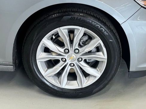 Used 2024 Chevrolet Malibu LT image 25