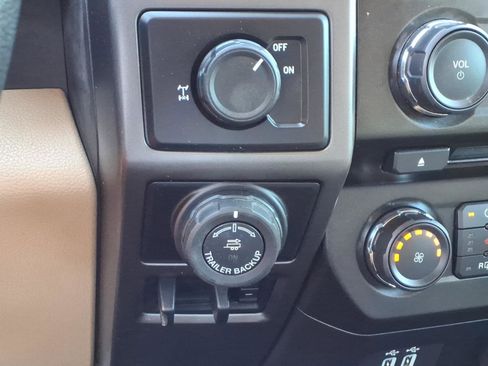 Used 2018 Ford F150 XLT w/ Equipment Group 302A Luxury RWD image 19