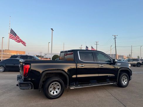 Used 2019 GMC Sierra 1500 SLT RWD image 22