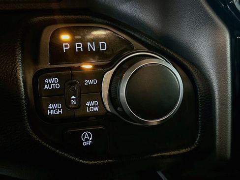Used 2020 RAM 1500 Big Horn AWD/4WD image 25