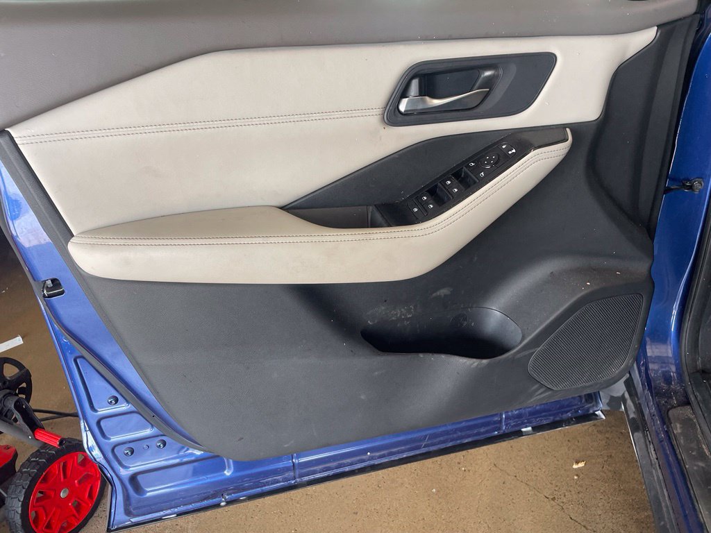 Certified 2023 Nissan Rogue SV w/ SV Premium Package FWD image 9