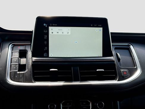 Used 2022 Chevrolet Suburban RST w/ Sport Performance Package image 13