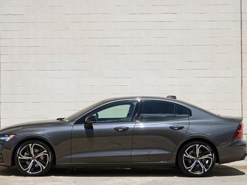 Used 2024 Volvo S60 B5 Plus w/ Climate Package FWD image 48