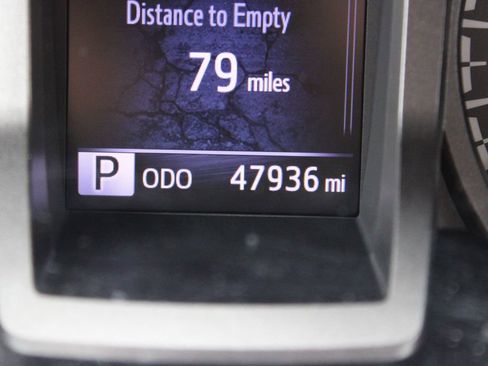 Used 2019 Toyota Tacoma TRD Sport image 13