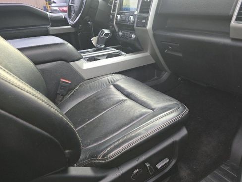 Used 2018 Ford F150 Lariat w/ Equipment Group 502A Luxury image 9