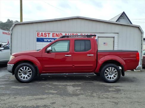 Used 2010 Nissan Frontier LE w/ LE Value Truck Pkg image 2