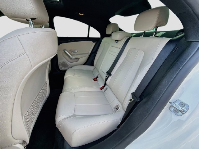 Used 2023 Mercedes-Benz CLA 250 image 24