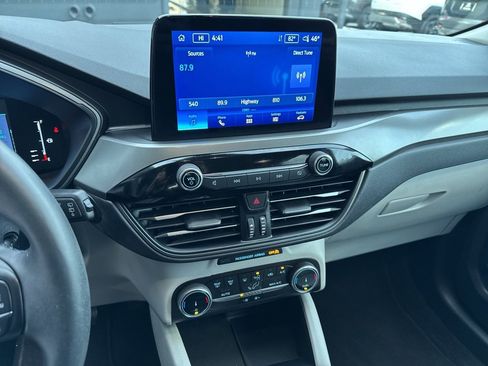 Used 2023 Ford Escape Active image 11