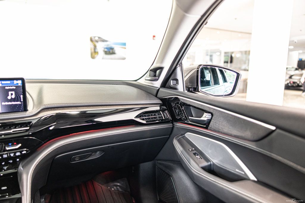Used 2025 Acura MDX w/ Advance Package AWD/4WD image 42