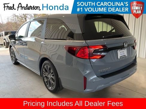 New 2026 Honda Odyssey Touring image 23