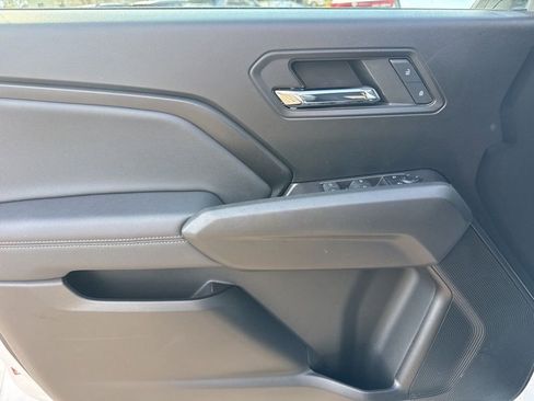 Used 2024 Chevrolet Colorado LT image 9