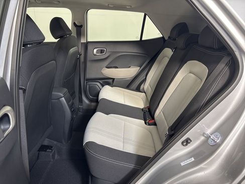 New 2026 Hyundai Venue SEL FWD image 18