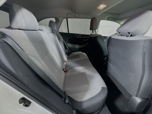 Used 2022 Subaru Outback Premium image 34