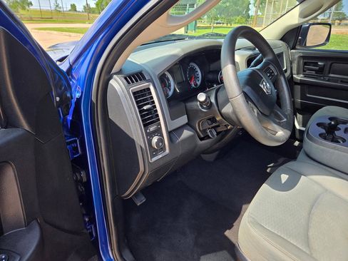 Used 2014 RAM 1500 Express AWD/4WD image 18