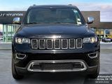 Used 2021 Jeep Grand Cherokee Limited w/ Luxury Group II image 3