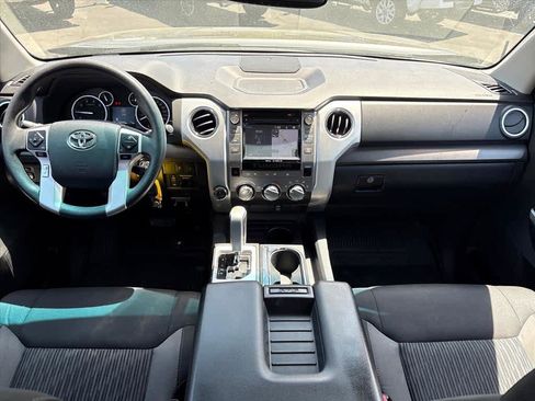 Used 2017 Toyota Tundra SR5 AWD/4WD image 10
