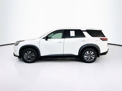 Used 2023 Nissan Pathfinder S AWD/4WD image 4