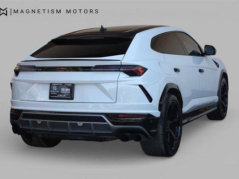 Used 2019 Lamborghini Urus AWD/4WD image 9