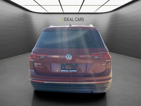 Used 2018 Volkswagen Tiguan SEL FWD image 6