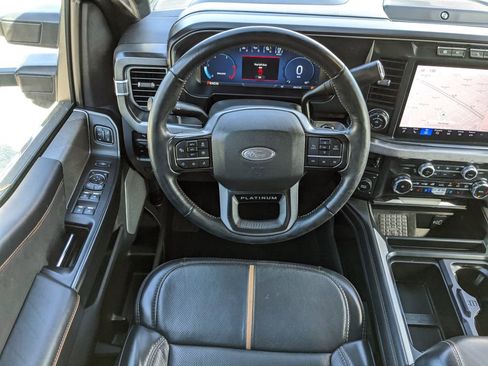 Certified 2024 Ford F250 Platinum image 17