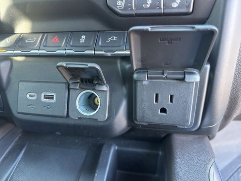 Used 2021 GMC Sierra 1500 Denali w/ Denali Ultimate Package image 31