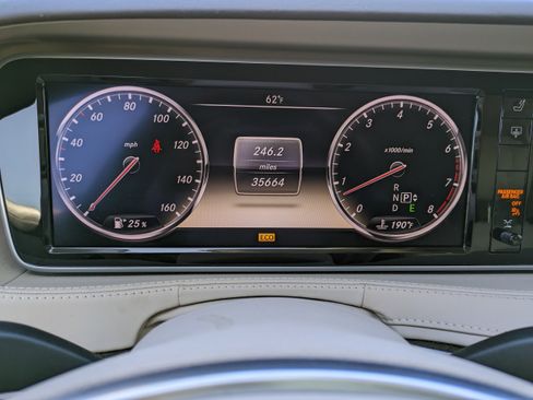 Used 2014 Mercedes-Benz S 550 Sedan image 30