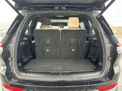 Used 2023 Jeep Grand Cherokee L Limited image 15