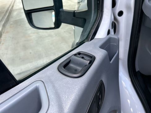 Used 2018 Ford Transit 250 138 image 24