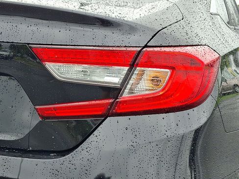 Used 2018 Honda Accord LX image 28