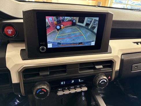 Used 2024 Toyota Tacoma TRD Off-Road image 34