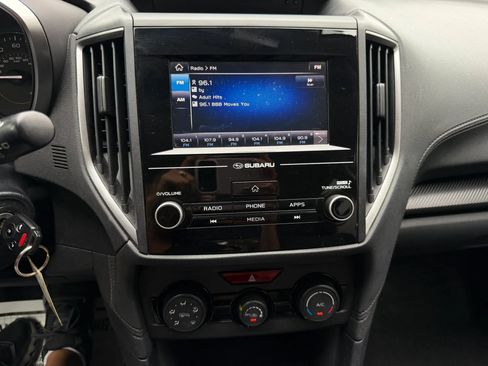 Used 2018 Subaru Crosstrek 2.0i Premium AWD/4WD image 24