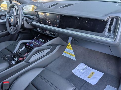 New 2026 Porsche Cayenne AWD/4WD image 26