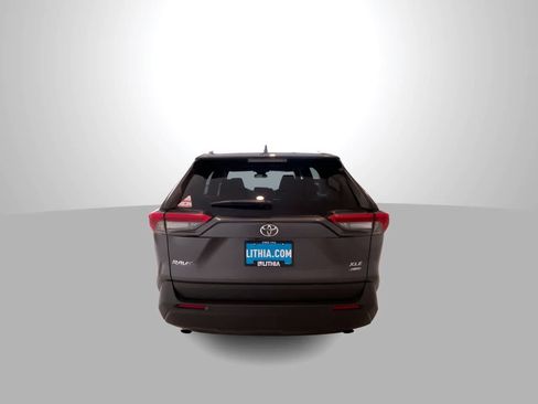 Used 2025 Toyota RAV4 XLE AWD/4WD image 7