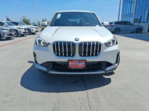 New 2026 BMW X1 xDrive28i w/ Convenience Package AWD/4WD image 4
