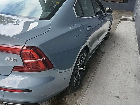 Used 2022 Volvo S60 B5 Inscription AWD/4WD image 7